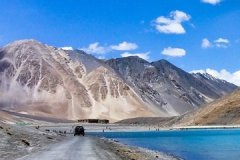 Leh-Ladakh-Tour-Package-from-Srinagar