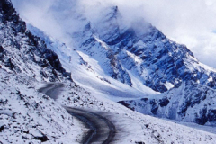Manali-Rohtang-Keylong-Baralacha-Pass-Trip1111