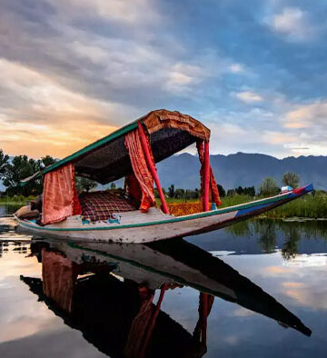 Splendors of Kashmir Tour